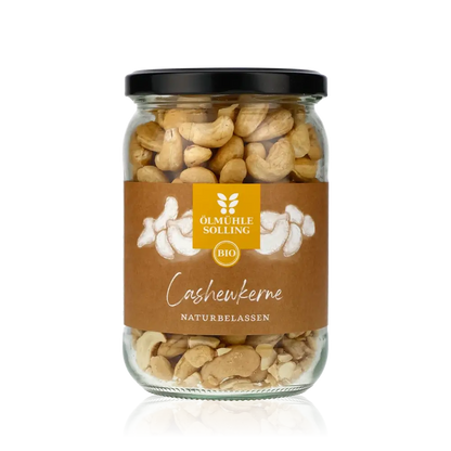 Ölmühle Solling Bio Cashewkerne im Glasbehälter.
