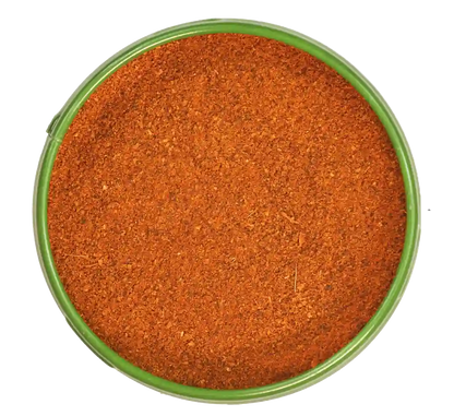 Altes Gewürzamt Blick auf die offene Gewürz-Dose mit Chili con Carne Gewürz