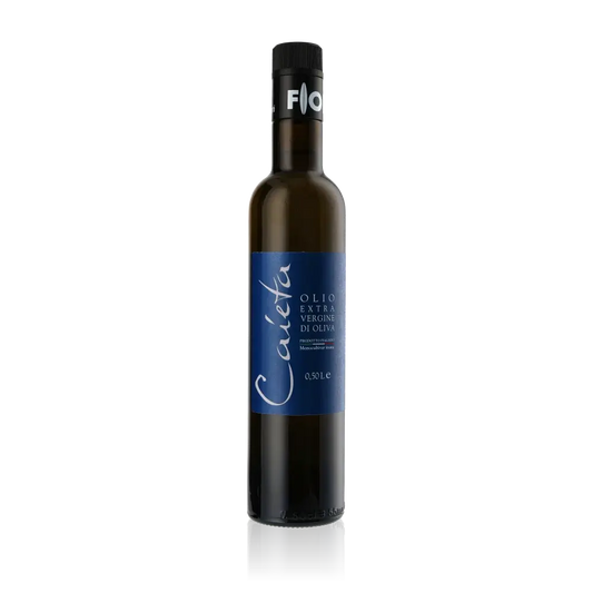 Flasche Caieta Olivenöl, 500 ml, schwarzes Etikett.