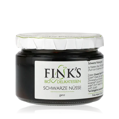 Fink's Bio Delikatessen schwarze Nüsse im Glas.