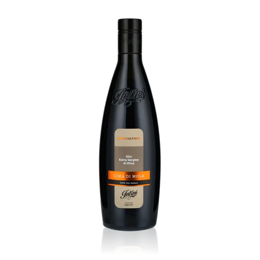 Intini Cima di Mola Olivenölflasche vor schwarzem Hintergrund.