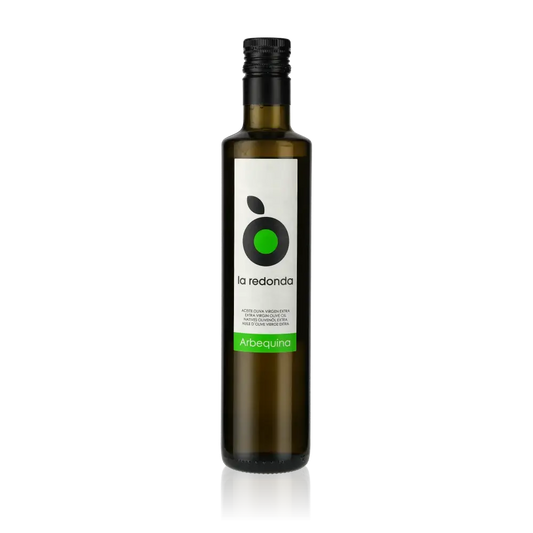 La Redonda Arbequina Olivenölflasche auf weißem Hintergrund.
