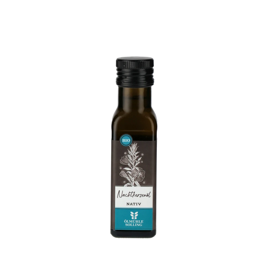 Ölmühle Solling Nachtkerzenöl Flasche vor weißem Hintergrund.